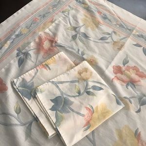 Vintage style tablecloth